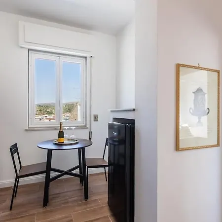 דירה Mansarda Aurispa