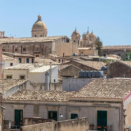 דירה Mansarda Aurispa נוטו