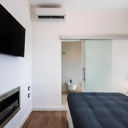 דירה Mansarda Aurispa