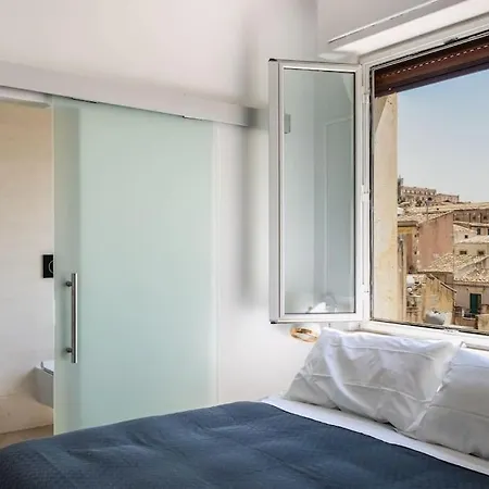 דירה Mansarda Aurispa