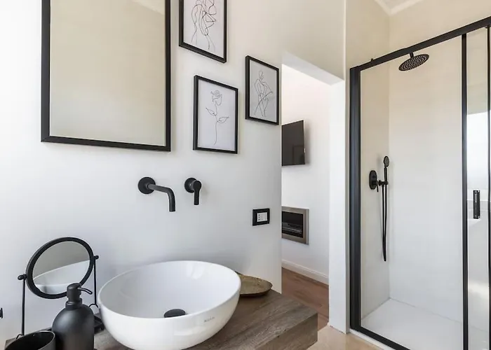 公寓 Mansarda Aurispa